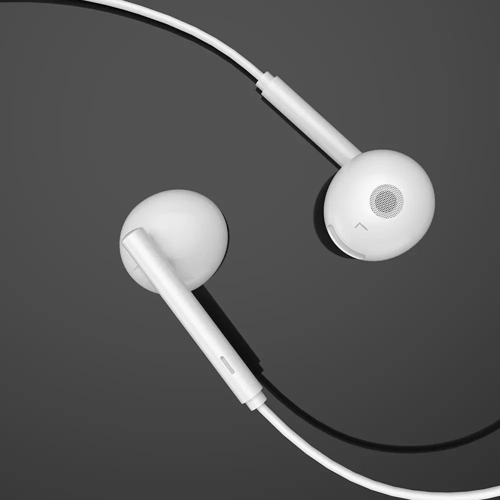 אוזניות חוטיות USB-C עם מיקרופון מובנה, צליל סראונד איכותי, כפתור שליטה, אורך 1.2 מטר