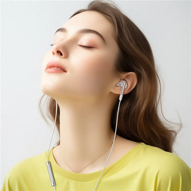 אוזניות חוטיות USB-C עם מיקרופון איכותי, כפתורי שליטה, אורך 1.2 מטר, לבן