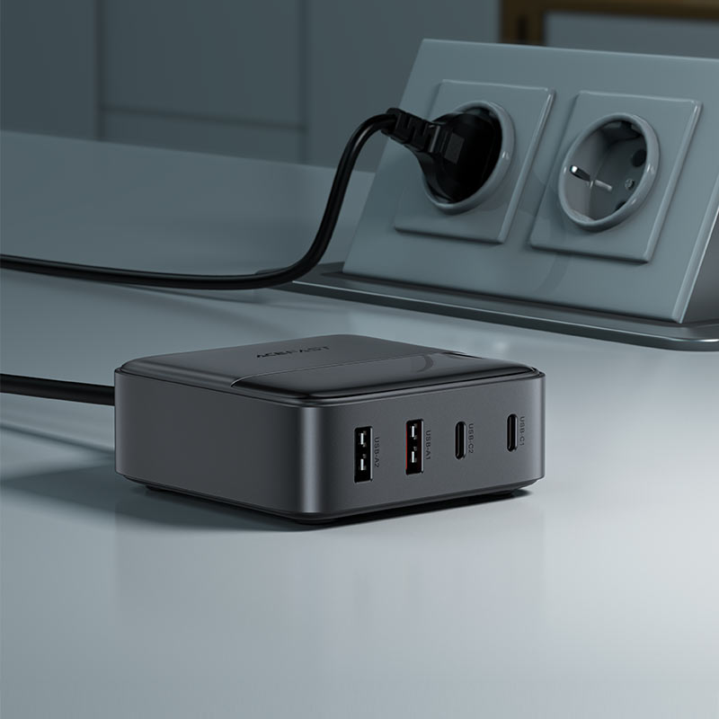 מטען מפוצל שולחני חכם עם 2 יציאות USB-C ו-2 יציאות USB-A, עמדת טעינה מהירה לכל המכשירים בבית או במשרד