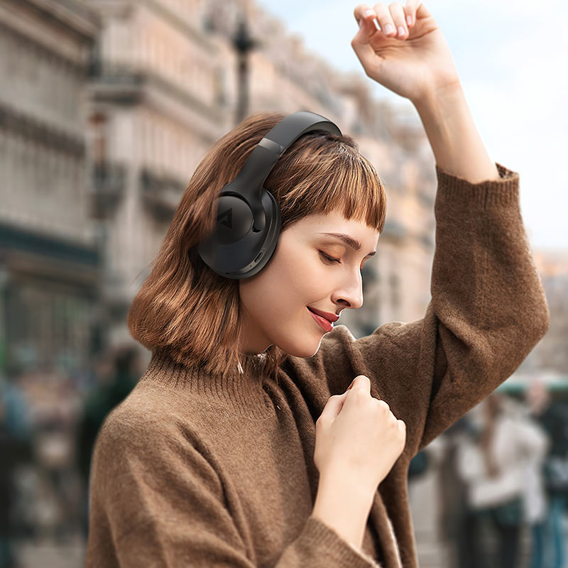 אוזניות אלחוטיות Bluetooth עם סינון רעשים אקטיבי, חיי סוללה ארוכים, מתקפלות, שחור