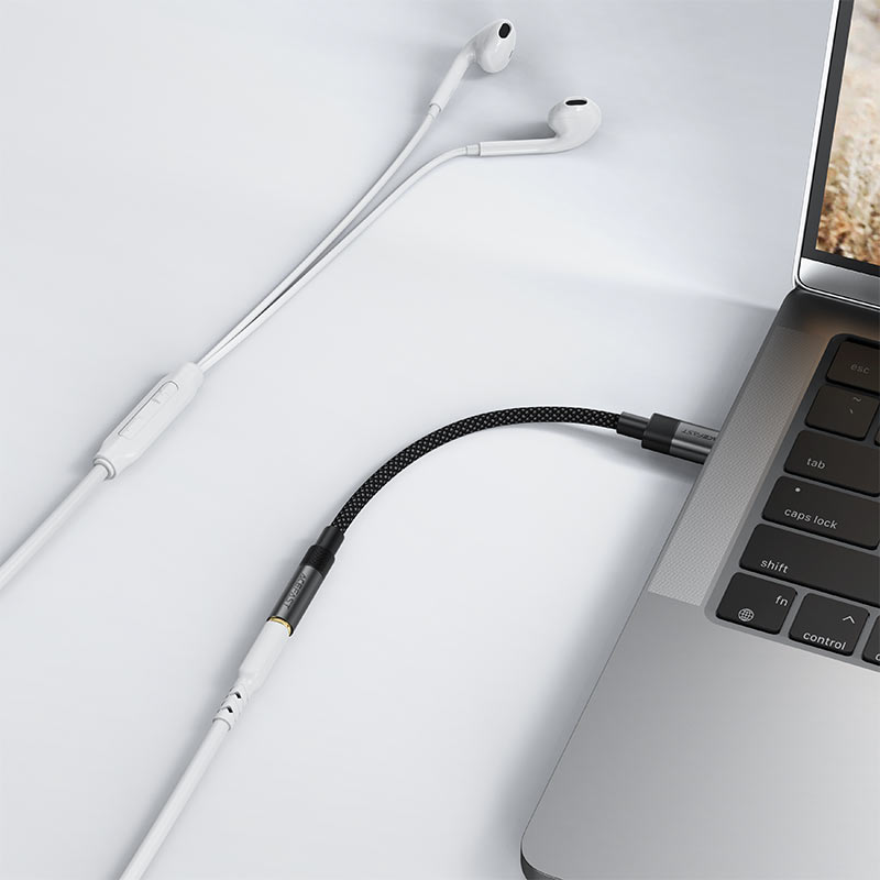 מתאם שמע USB-C ל-3.5 מ"מ ACEFAST J12 – איכות Hi-Fi ואפס השהיה (Latency)