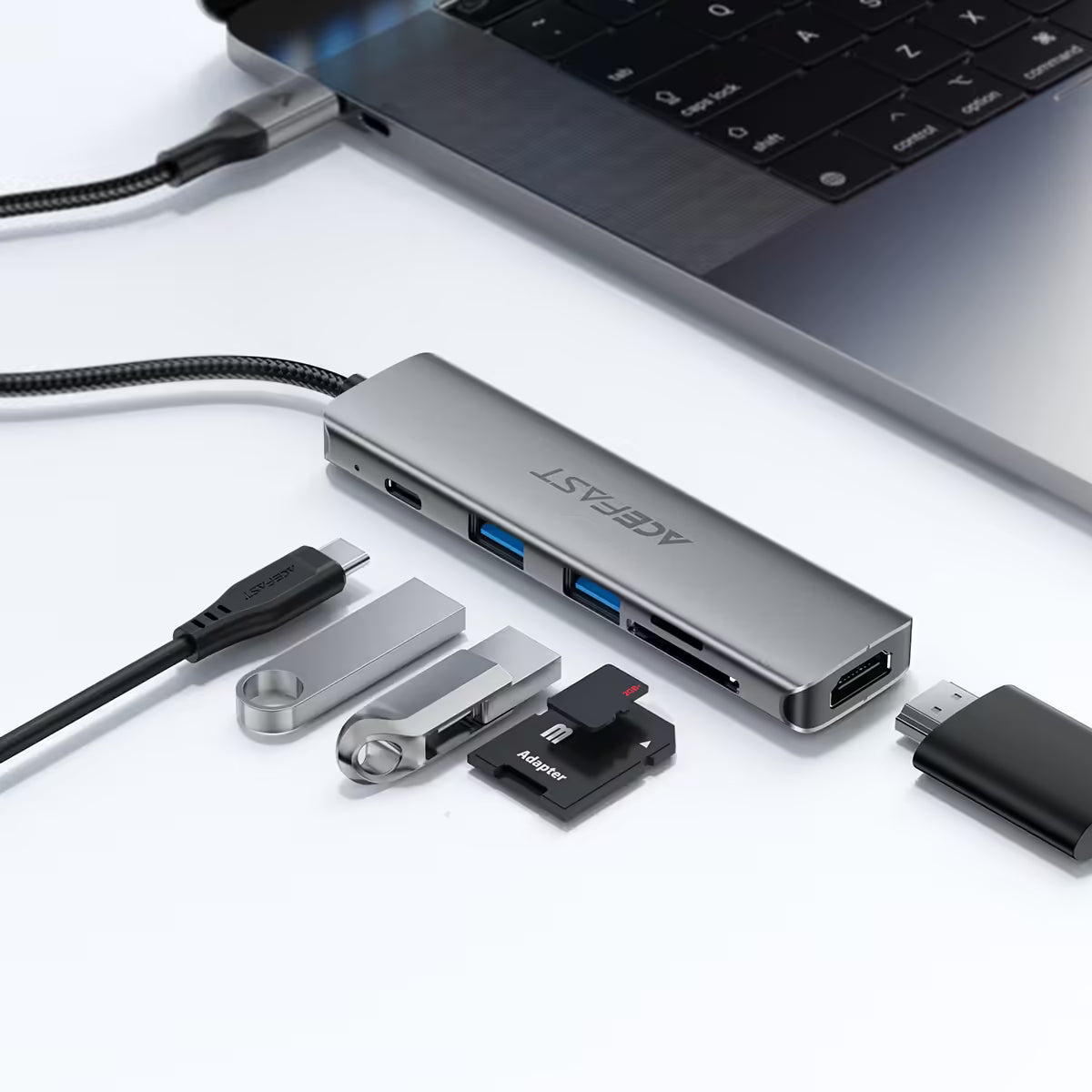 מפצל USB ותחנת עגינה 6 ב-1 ACEFAST J18 – תמיכה ב-4K 60Hz, טעינה מהירה 90W וקורא כרטיסים