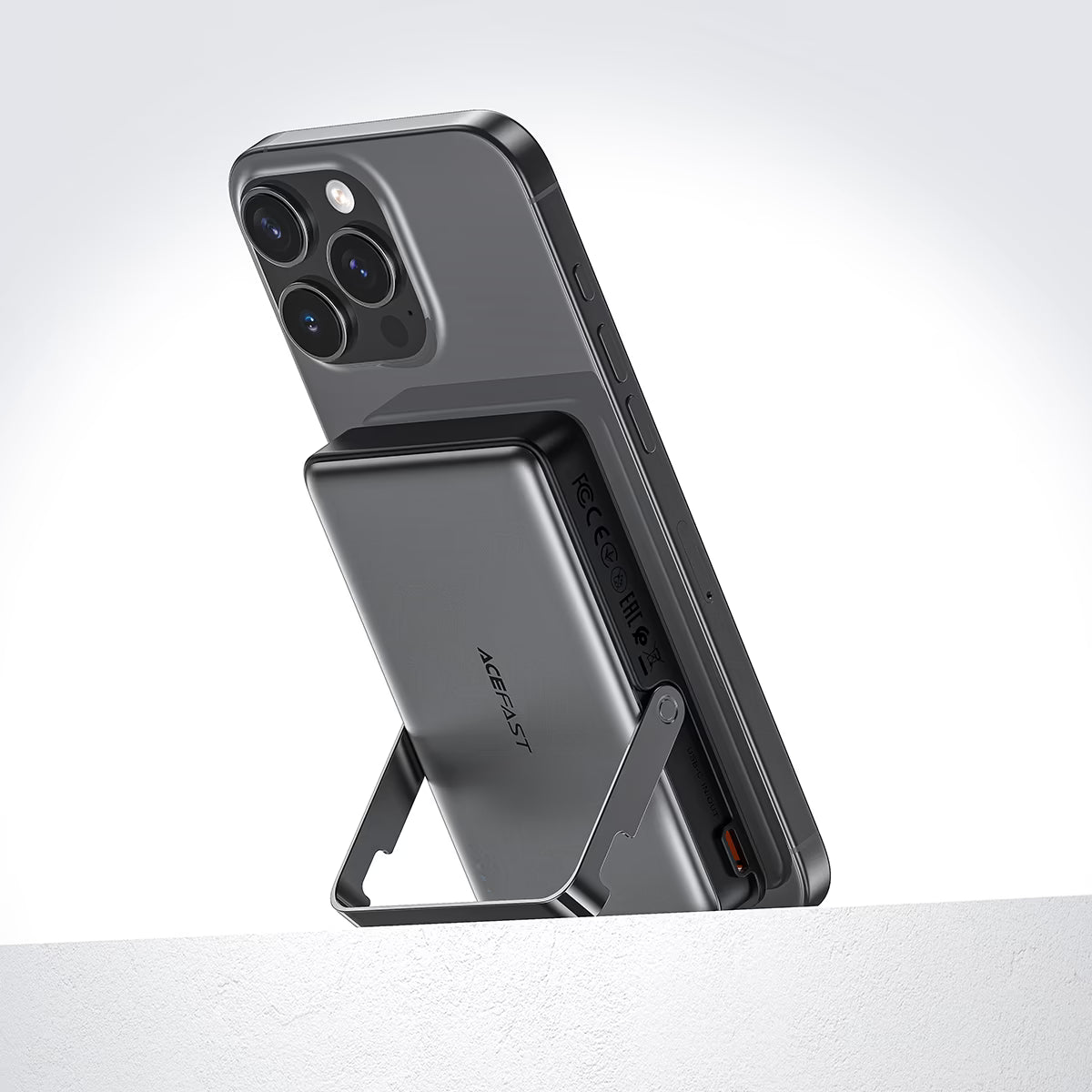 מטען נייד מגנטי ACEFAST M17 – קיבולת 10000mAh, הספק 22.5W ומעמד מתקפל מובנה